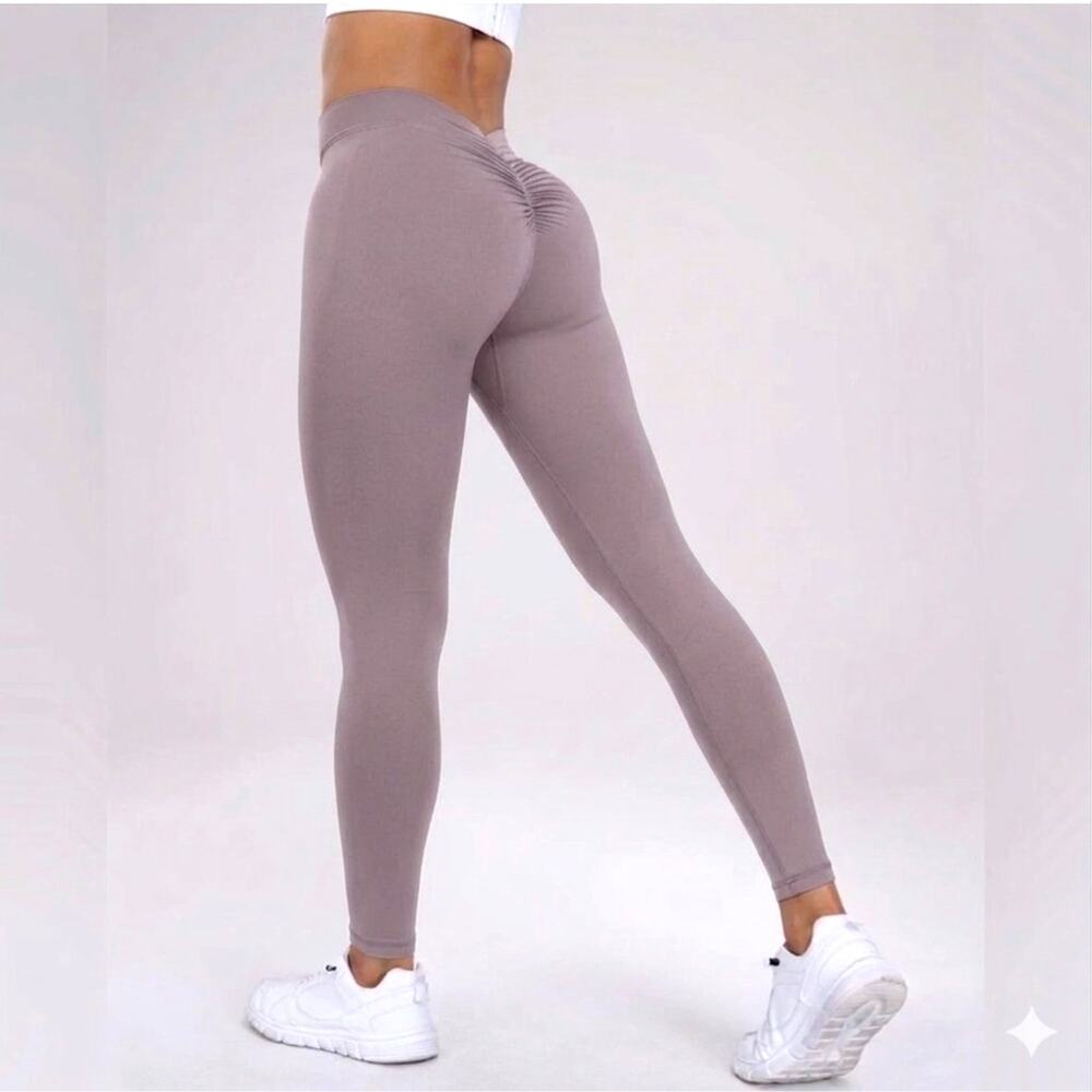 NWOT NUX Lilac Scrunch Butt Leggings Womens Small V Back Booty Lift Athleisure